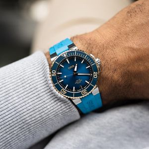 Oris Aquis Cal 400 Blue Gold Strap Watch Peter Jackson