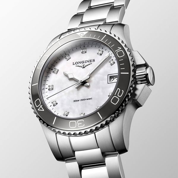 Longines HydroConquest 32mm Steel Mother of Pearl Quartz Bracelet