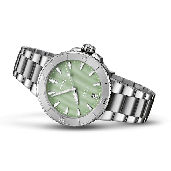 Oris Aquis Date Mother Of Pearl Green Dial Bracelet Watch Peter