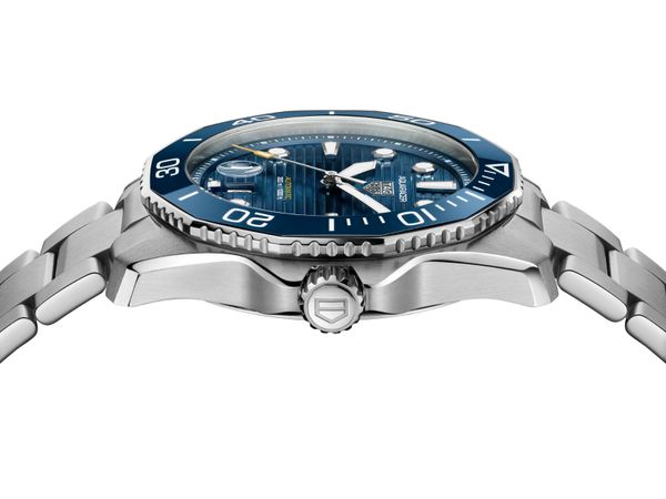 TAG Heuer Aquaracer Professional 300 43mm Blue Bracelet Watch